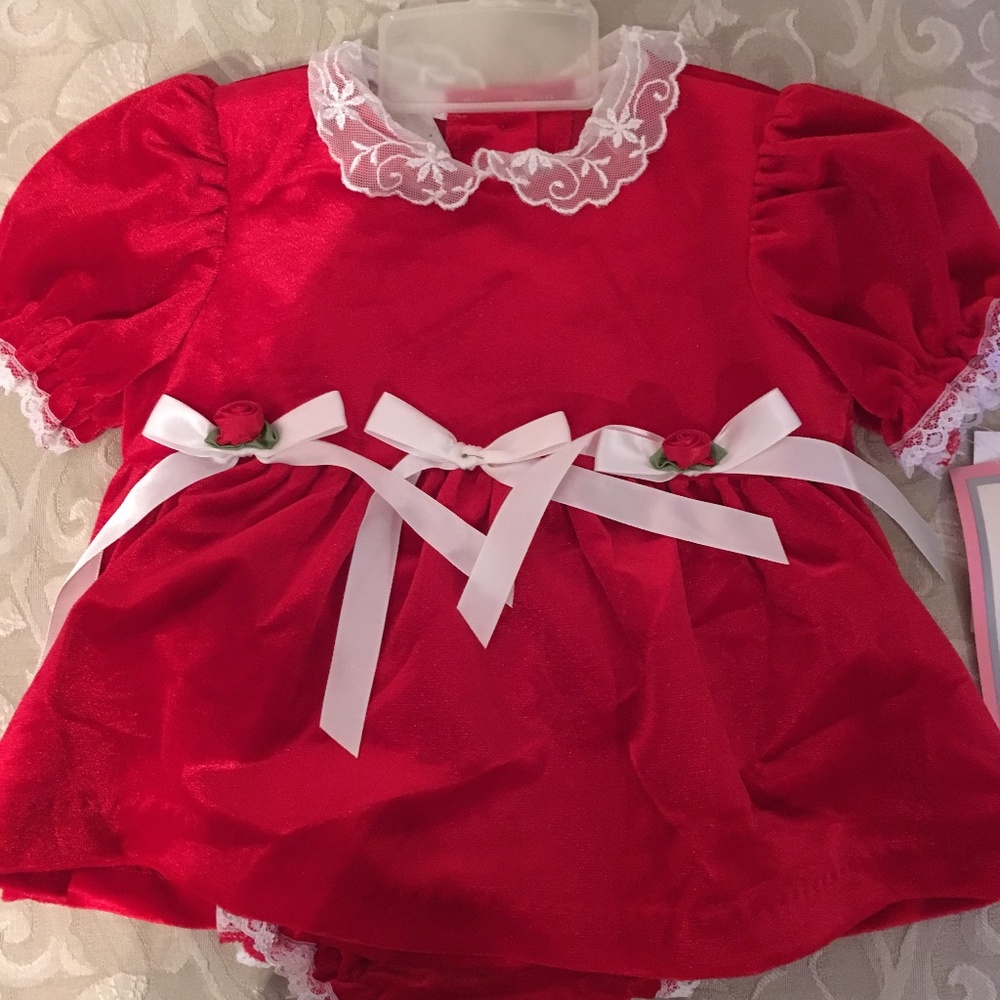 Evy - NWT Girls Red Velvet Dress with Lace, Satin & Rose Trim 2PC Size 3-6 M…